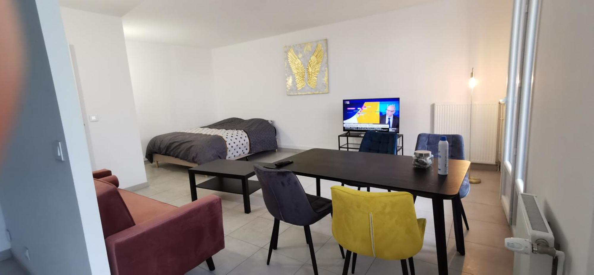 Le Patio Tram Paridis Apartment น็องต์ ภายนอก รูปภาพ