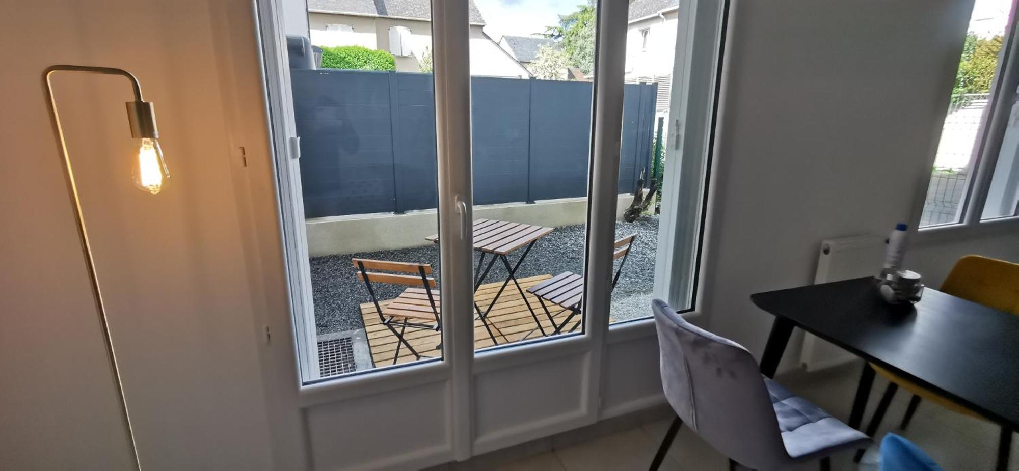 Le Patio Tram Paridis Apartment น็องต์ ภายนอก รูปภาพ